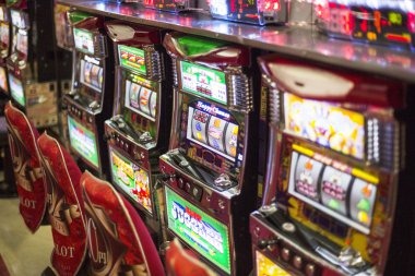 topbos mobile app interface showing slot tournament schedule and live-dealer tables